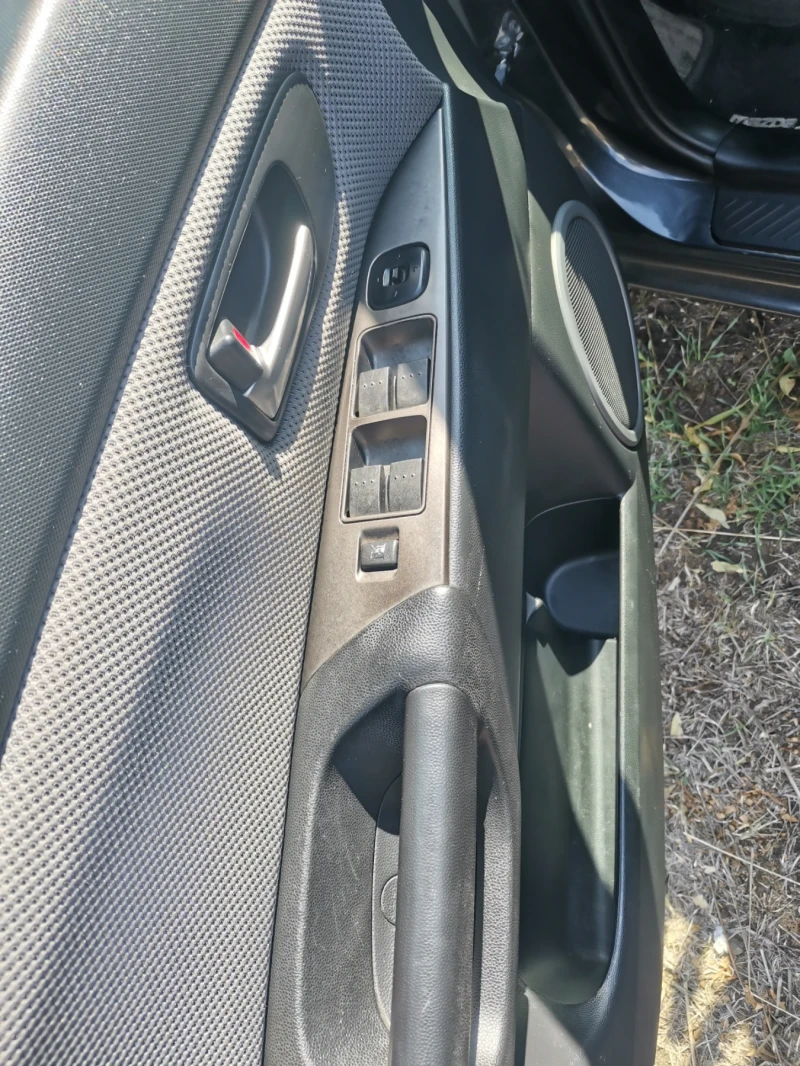 Mazda 3, снимка 9 - Автомобили и джипове - 51647300