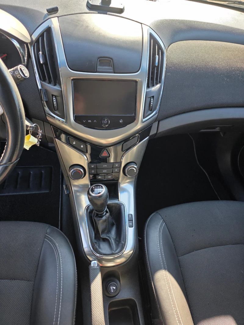 Chevrolet Cruze 1.7CDTI 114000km! , снимка 15 - Автомобили и джипове - 51776360