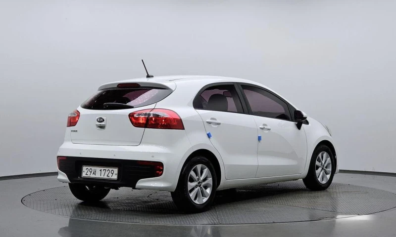 Kia Pride 5DR 1.6 GDI Luxury * НАЙ-ДОБРА ЦЕНА В БЪЛГАРИЯ* , снимка 2 - Автомобили и джипове - 52111932