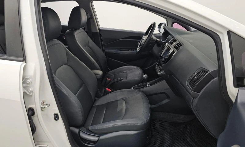Kia Pride 5DR 1.6 GDI Luxury * НАЙ-ДОБРА ЦЕНА В БЪЛГАРИЯ* , снимка 11 - Автомобили и джипове - 52111932