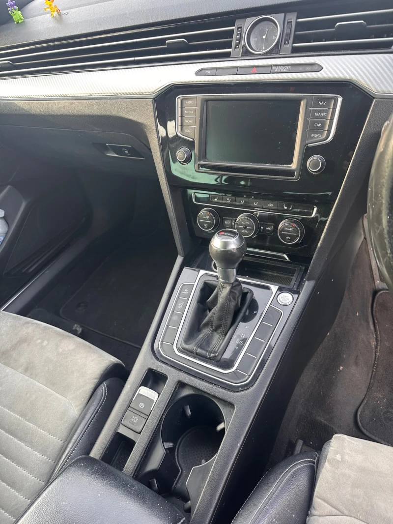 VW Passat 2.0tdi dsg , снимка 9 - Автомобили и джипове - 52642929