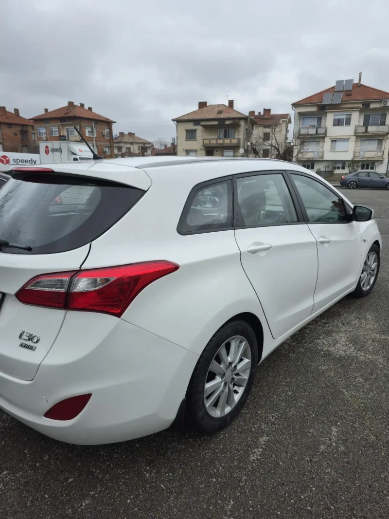 Hyundai I30 1.6Crdti, снимка 4 - Автомобили и джипове - 53291839