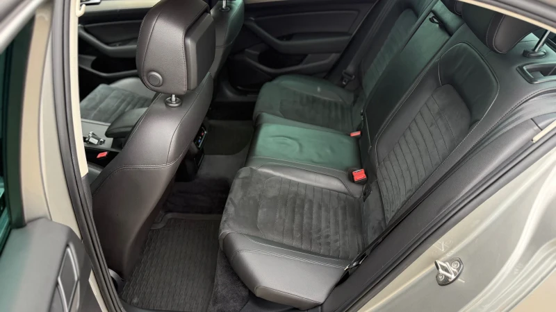 VW Passat HIGHLINE FULL, снимка 12 - Автомобили и джипове - 53510271