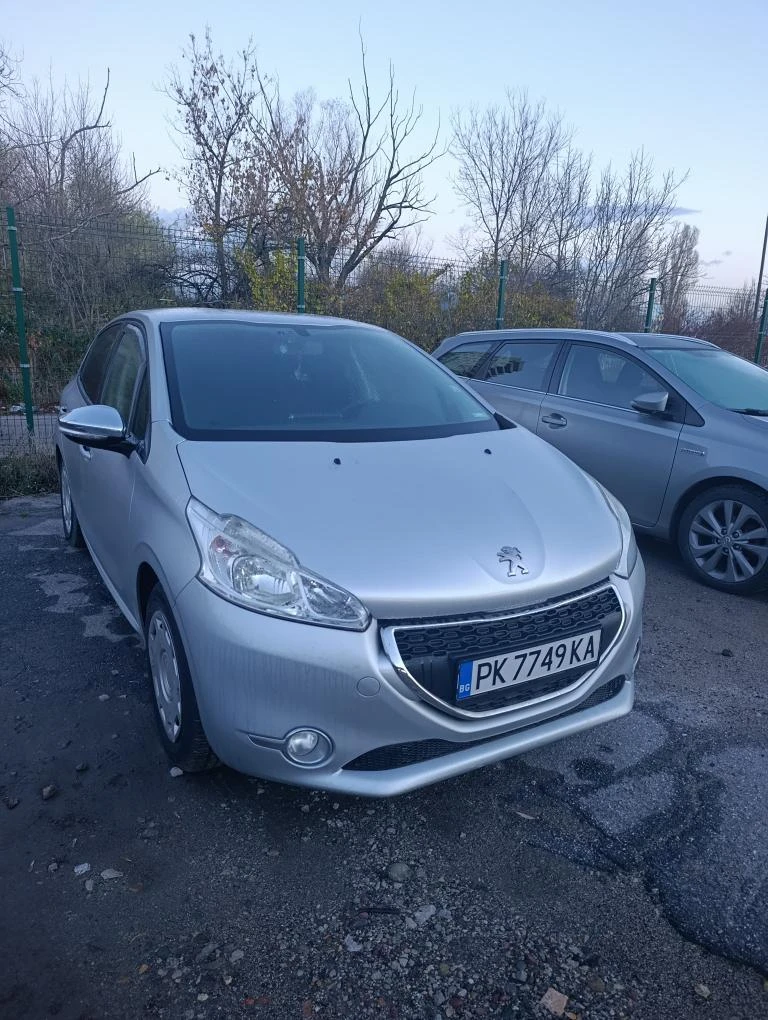 Peugeot 208 Продава - цяла за части или ремонт на ДВГ - изображение 4