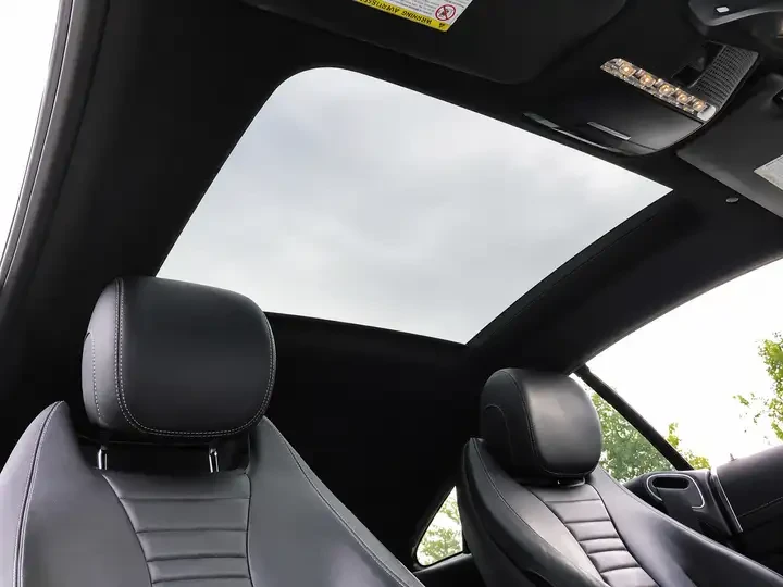 Mercedes-Benz E 400 AMG Sport Pkg | Burmester | AWD | HEAD UP, снимка 17 - Автомобили и джипове - 54999445
