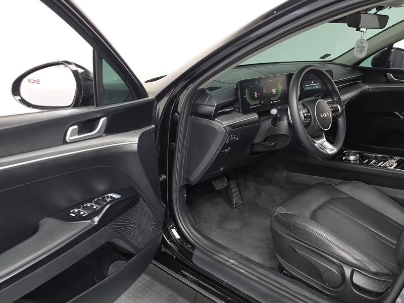 Kia K5 2.0 Automatic, снимка 10 - Автомобили и джипове - 55880069