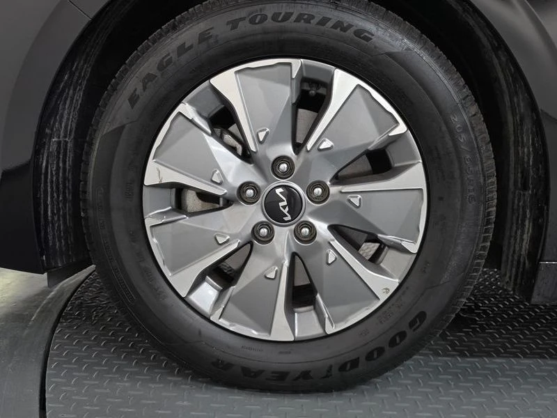 Kia K5 2.0 Automatic, снимка 5 - Автомобили и джипове - 55880069