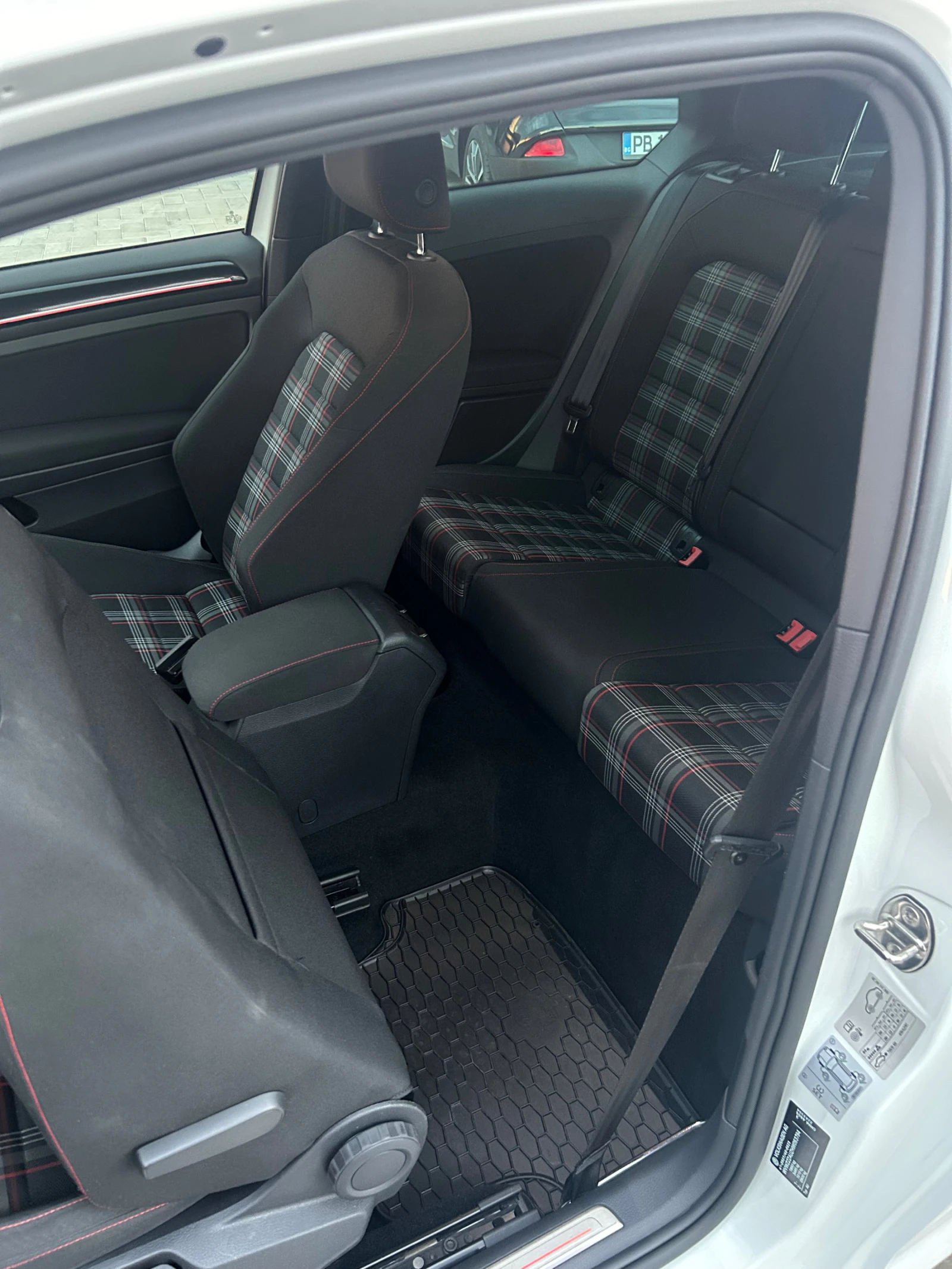 VW Golf VII GTI Lim/Coupe PERFORMANCE | Mobile.bg   15