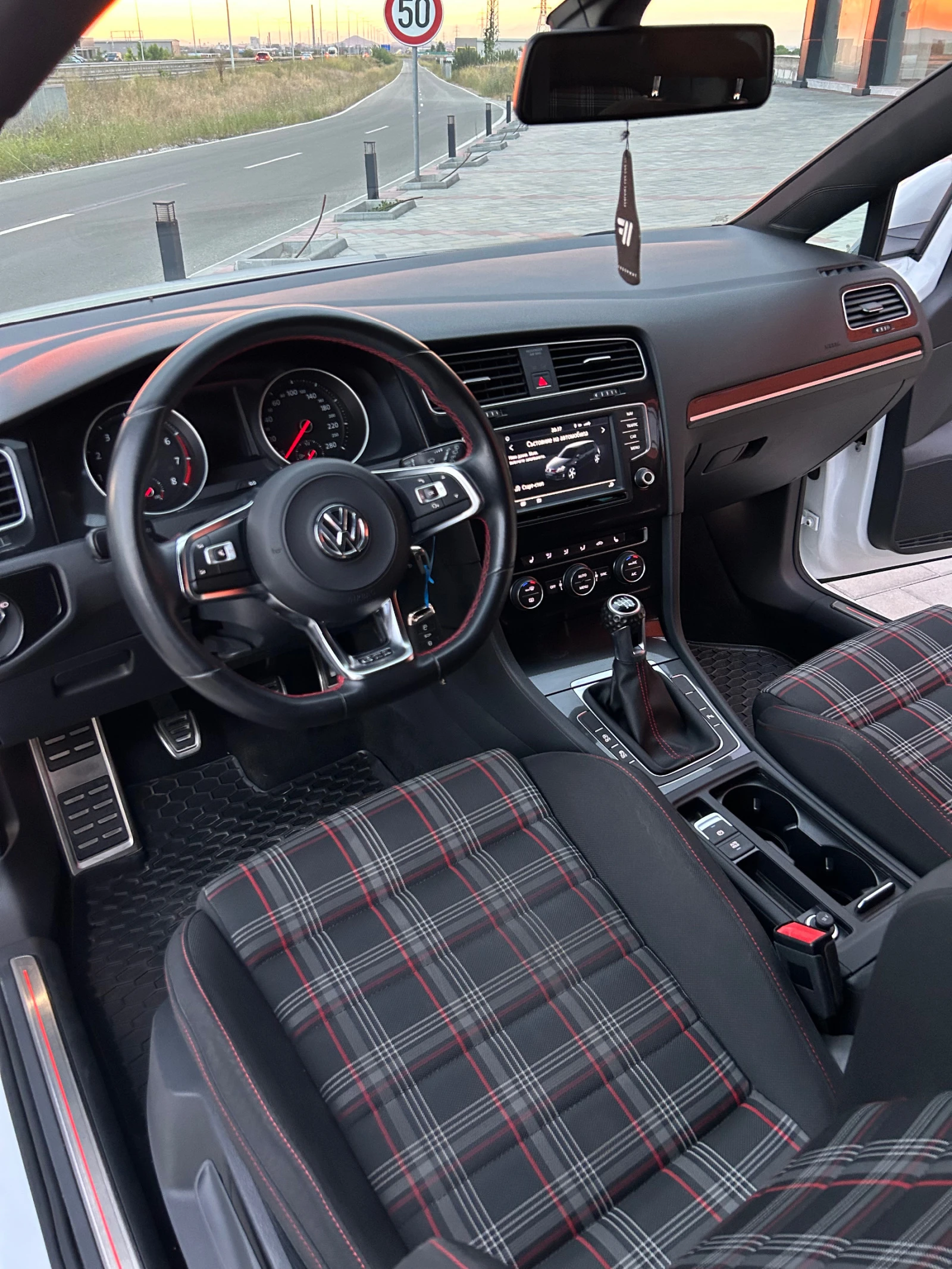 VW Golf VII GTI Lim/Coupe PERFORMANCE | Mobile.bg   14