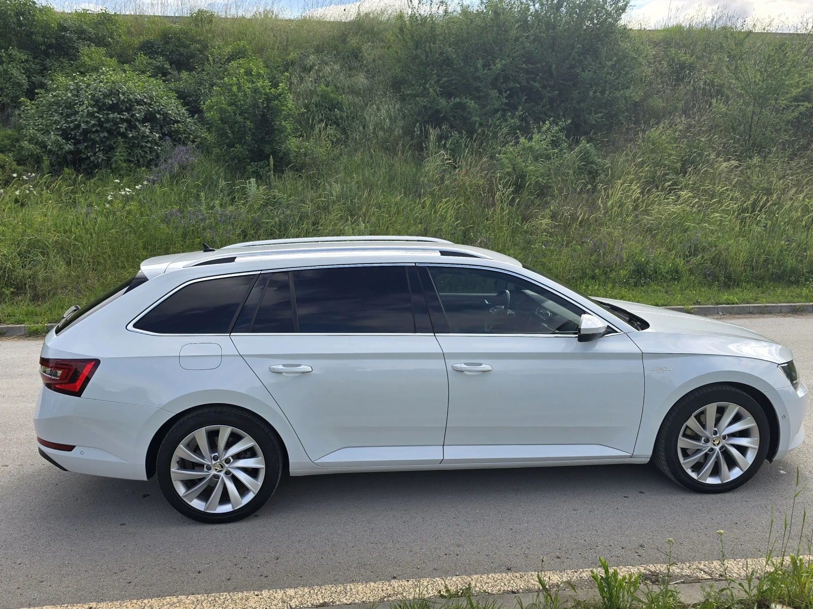 Skoda Superb L&K DSG 4X4  - изображение 5