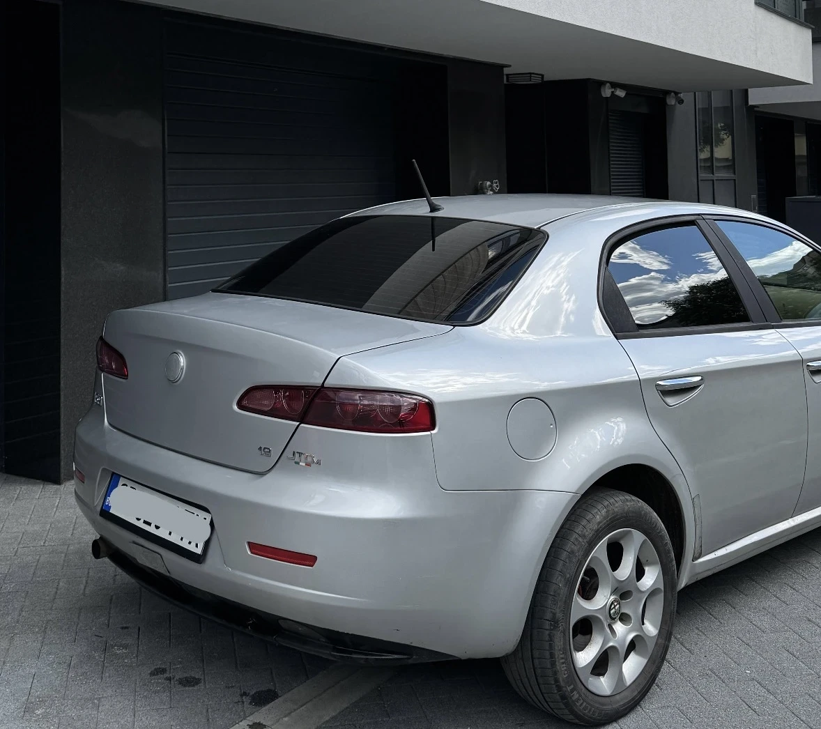 Alfa Romeo 159 1.9 JTDm 16V - изображение 3