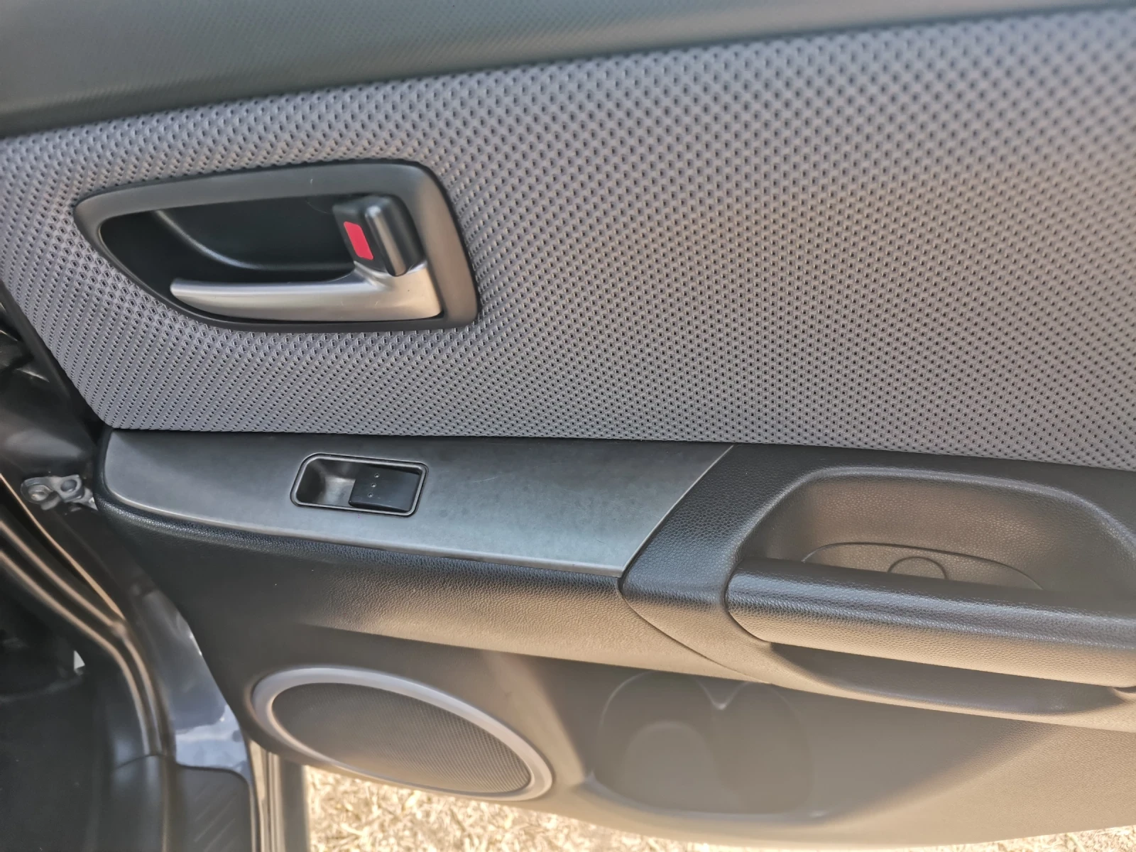 Mazda 3 | Mobile.bg   12