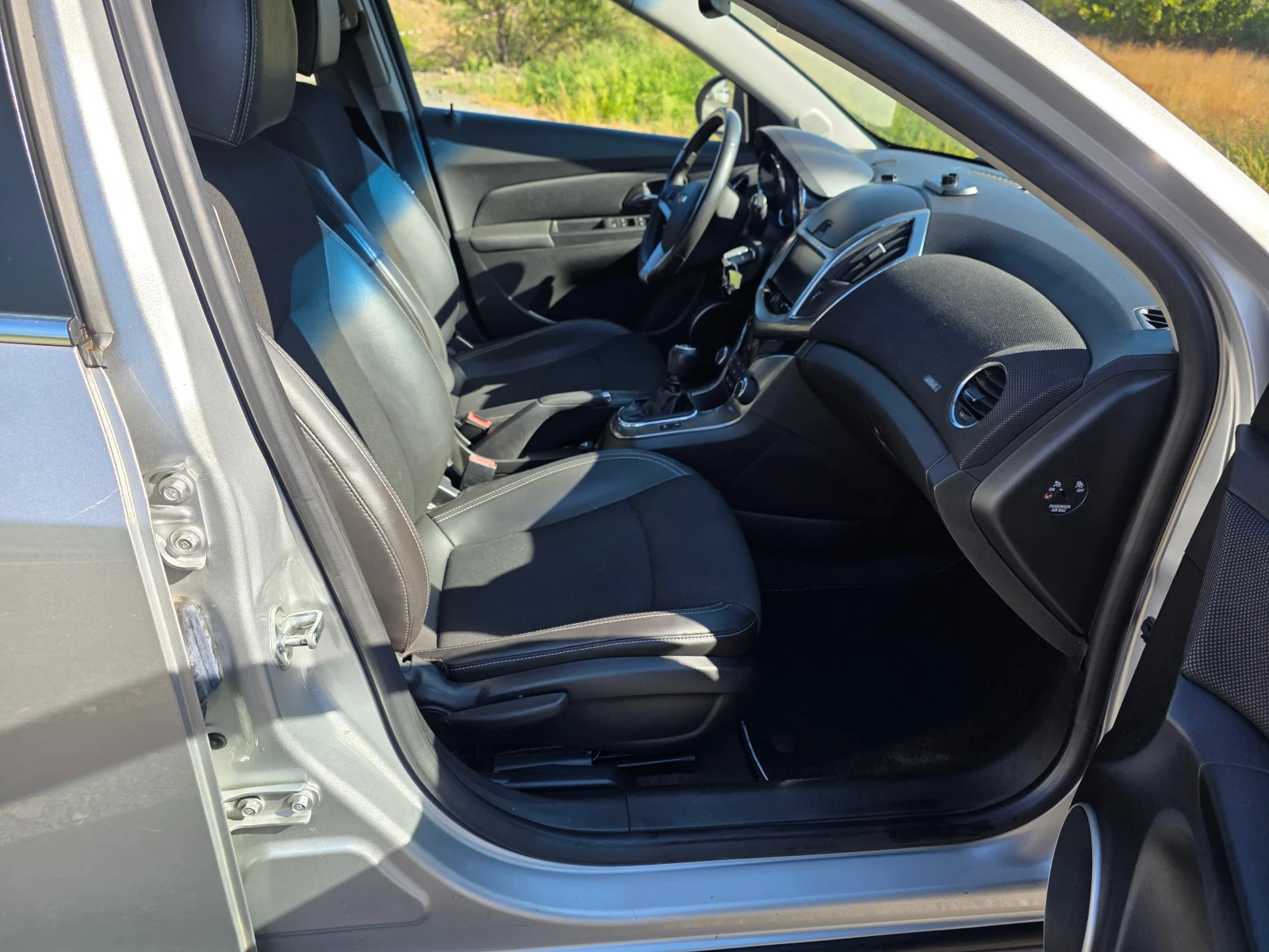 Chevrolet Cruze 1.7CDTI 114000km! KATO HOB - изображение 9