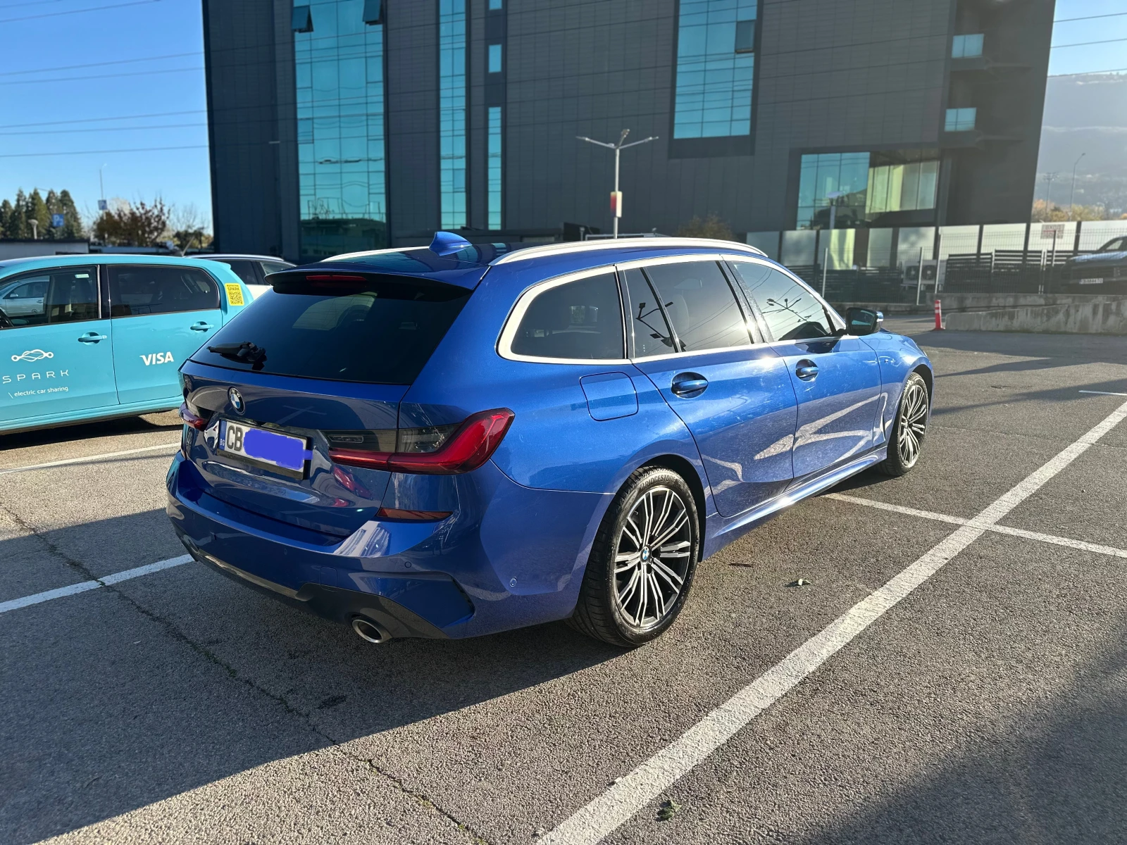 BMW 320 BMW 320 d xDrive M-Sport Mild-Hybrid - изображение 4