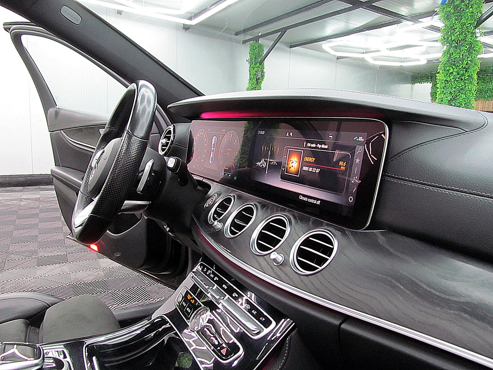 Mercedes-Benz E 220 DIGITAL/AMG-line/PANORAMA/9GT/СОБСТВЕН ЛИЗИНГ - изображение 10