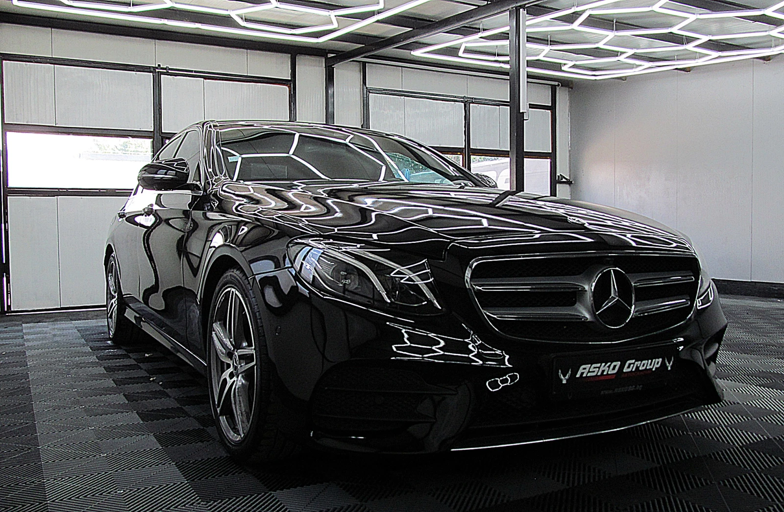 Mercedes-Benz E 220 DIGITAL/AMG-line/PANORAMA/9GT/СОБСТВЕН ЛИЗИНГ - изображение 3