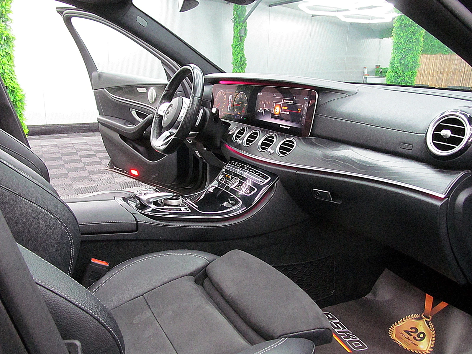 Mercedes-Benz E 220 DIGITAL/AMG-line/PANORAMA/9GT/СОБСТВЕН ЛИЗИНГ - изображение 9