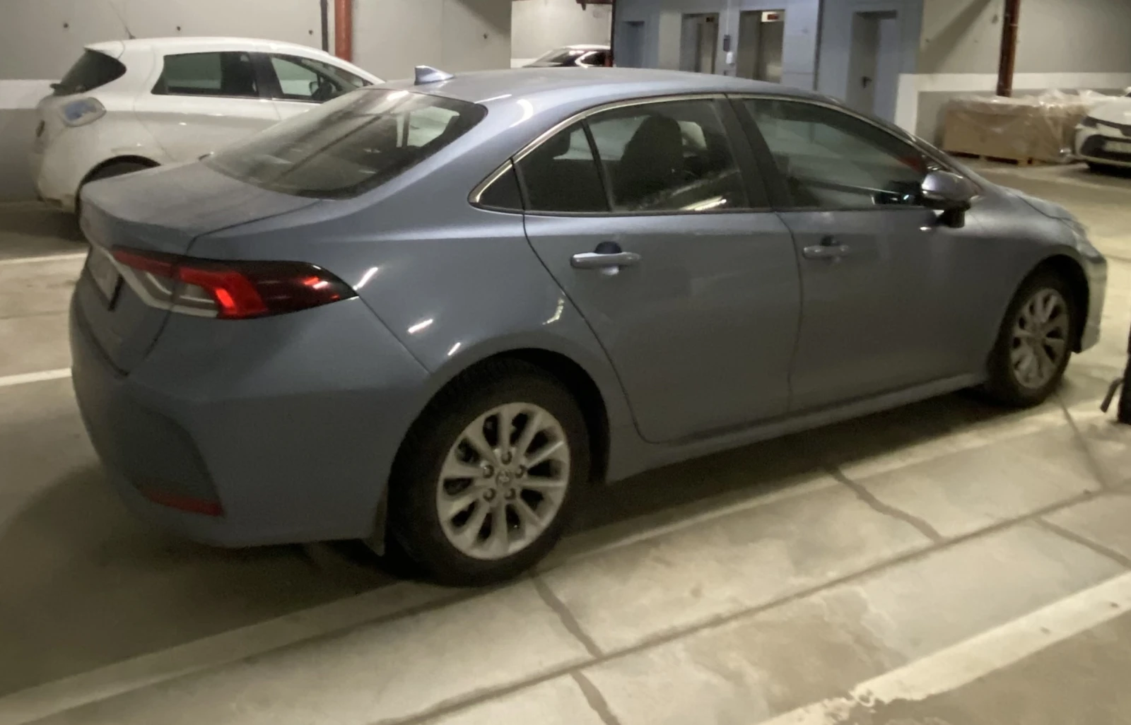 Toyota Corolla Hybrid - изображение 3