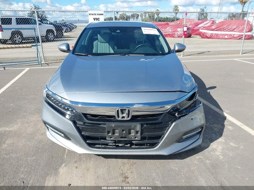 Honda Accord 2.0l Hybrid Touring, снимка 12 - Автомобили и джипове - 53904726