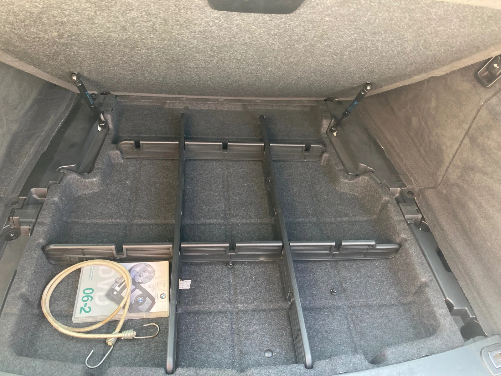 BMW 525 diezel, dynamic drive xenon, снимка 14 - Автомобили и джипове - 54043222