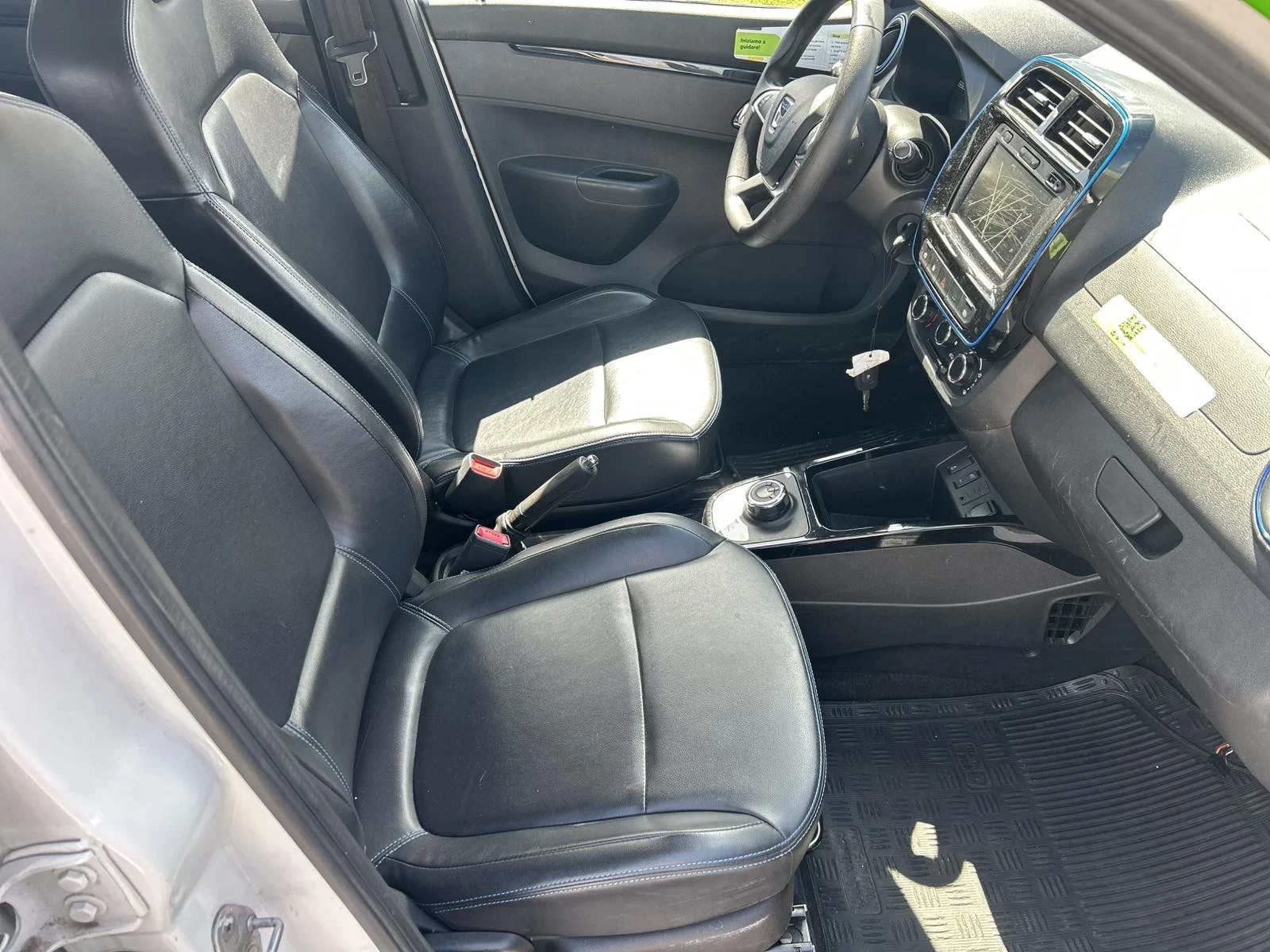 Dacia Spring, снимка 11 - Автомобили и джипове - 54178129