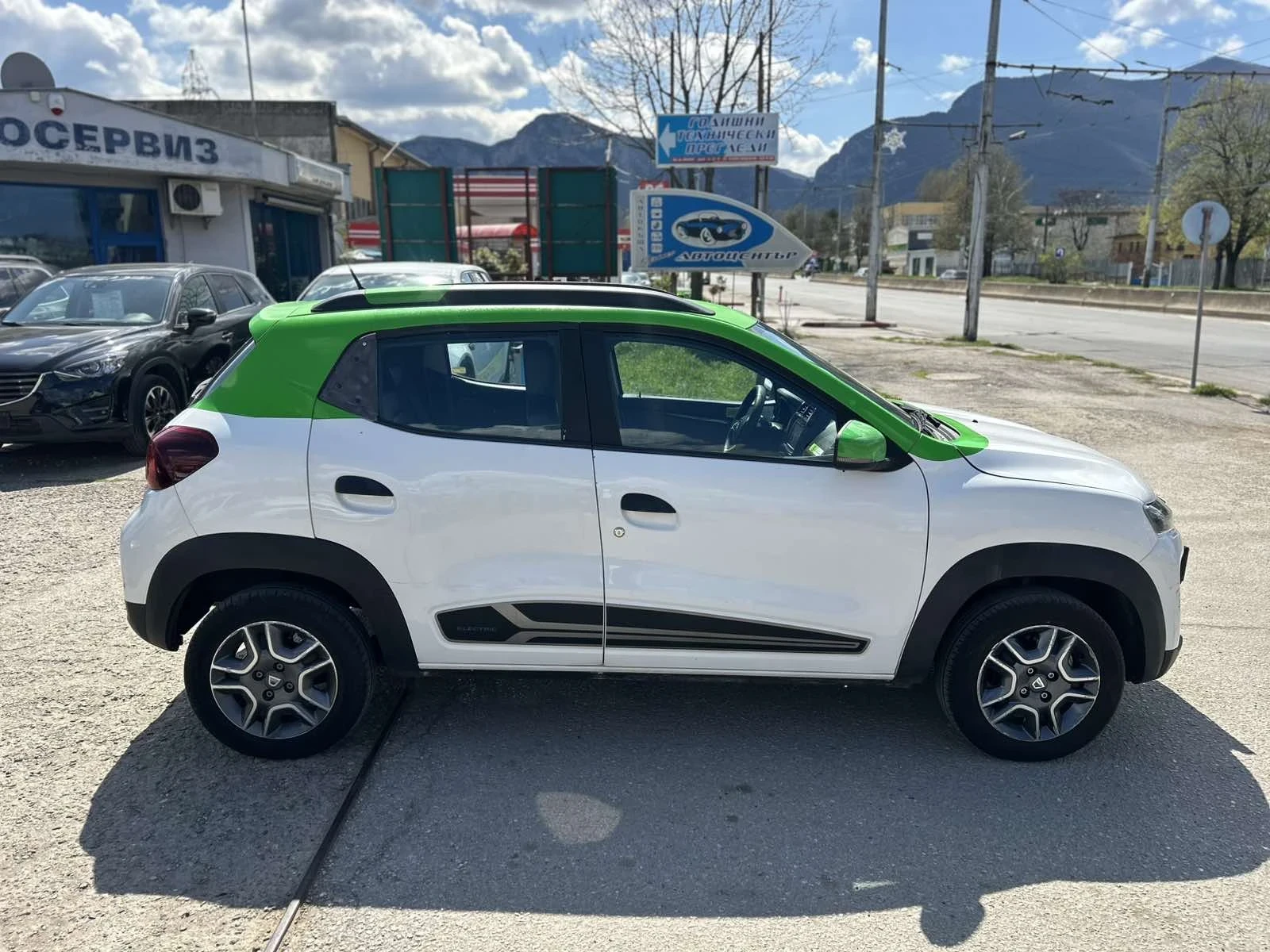 Dacia Spring, снимка 8 - Автомобили и джипове - 54178129