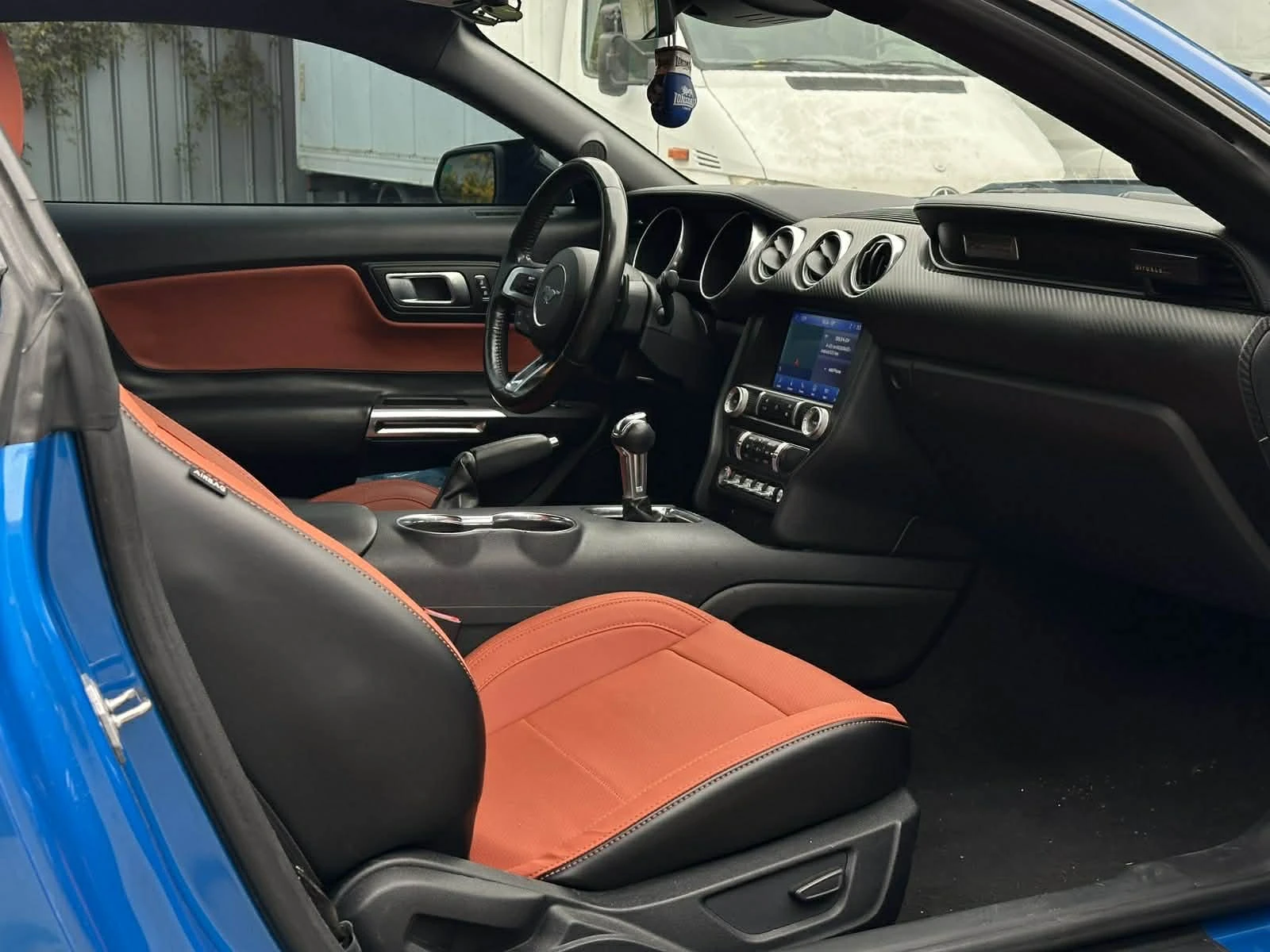 Ford Mustang Shelby GT 500 пакет, регистрирана-обслужена, екстр, снимка 13 - Автомобили и джипове - 54235530