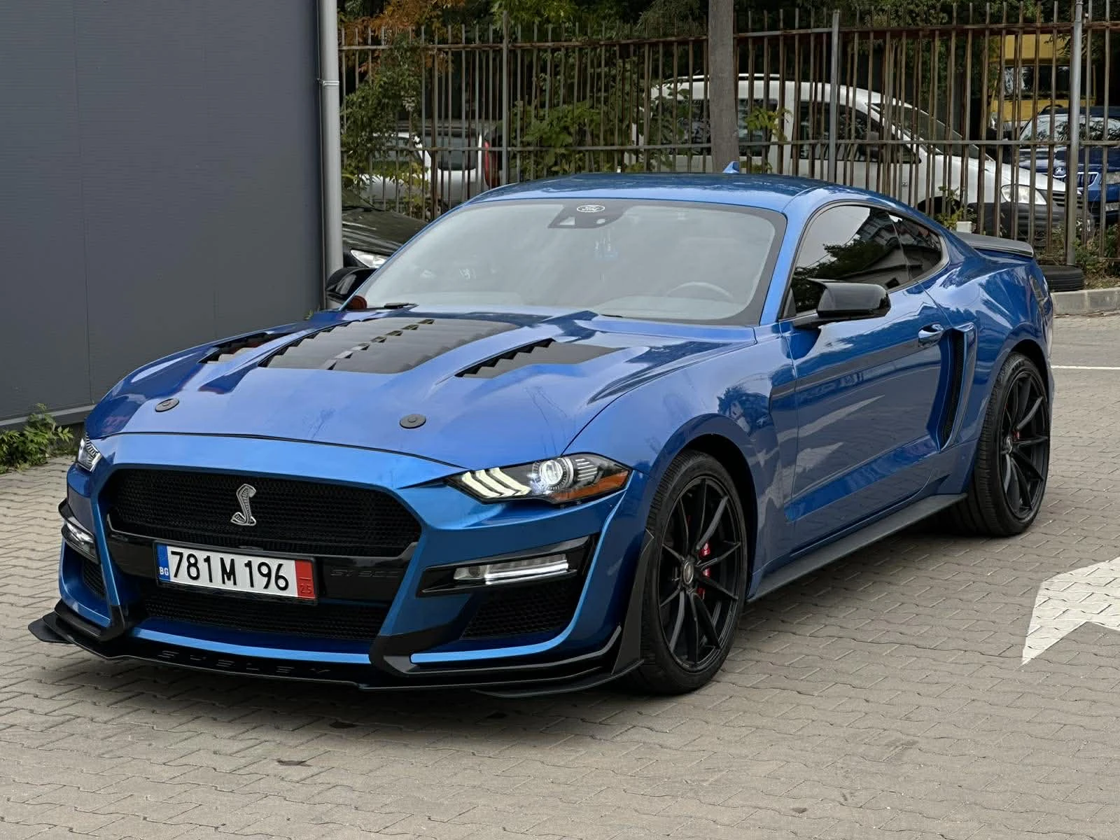 Ford Mustang Shelby GT 500 пакет, регистрирана-обслужена, екстр, снимка 2 - Автомобили и джипове - 54235530