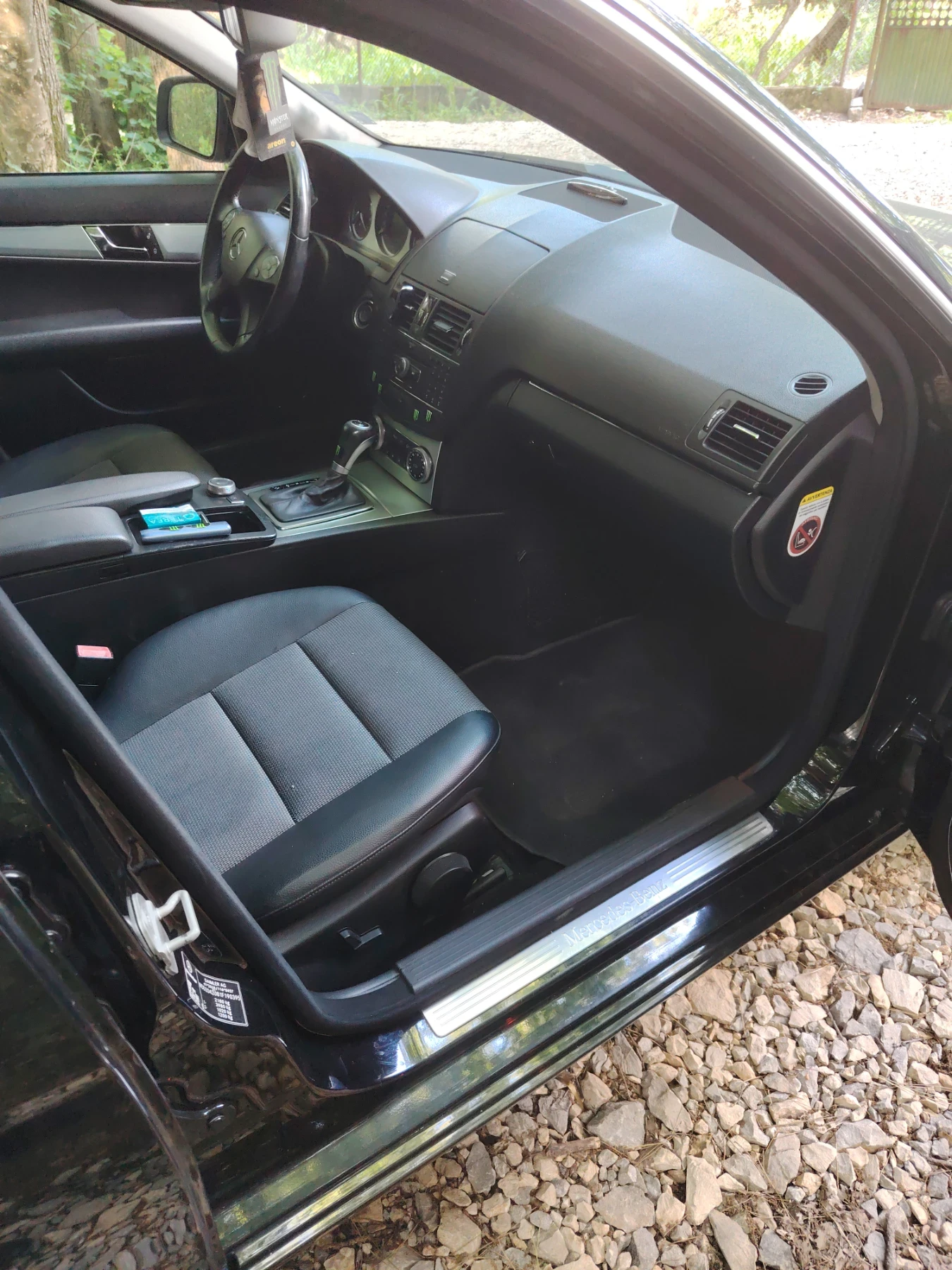 Mercedes-Benz C 220, снимка 5 - Автомобили и джипове - 54620912