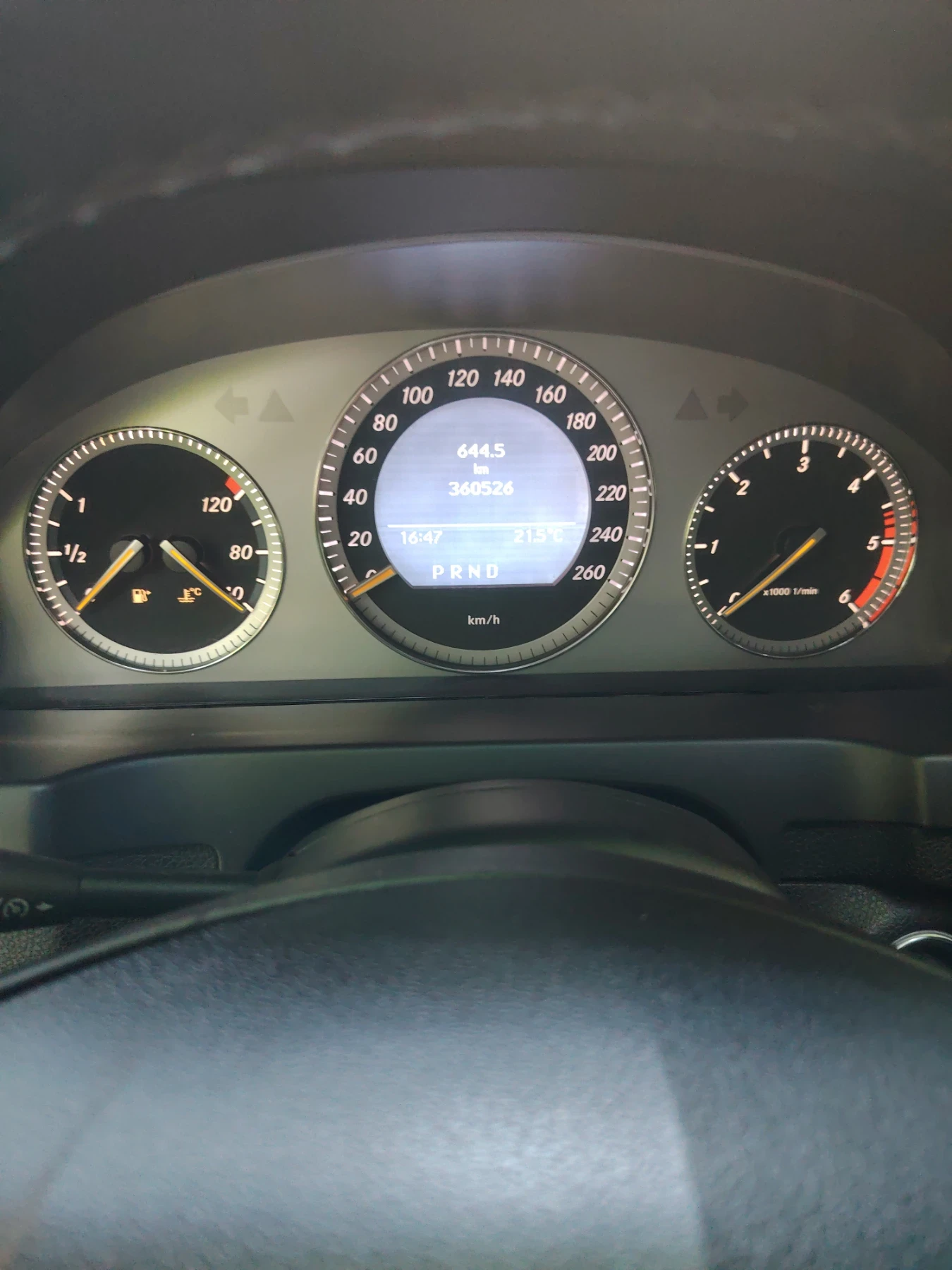 Mercedes-Benz C 220, снимка 9 - Автомобили и джипове - 54620912
