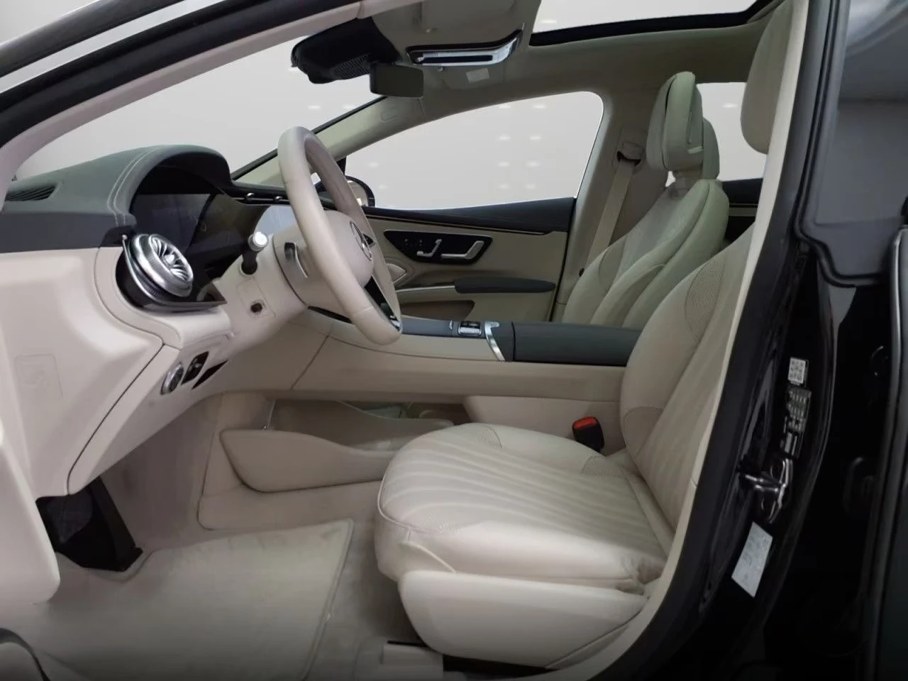 Mercedes-Benz EQS 580 / 4M / AMG / BURM / HYPERSCREEN / HUD, снимка 8 - Автомобили и джипове - 55047261