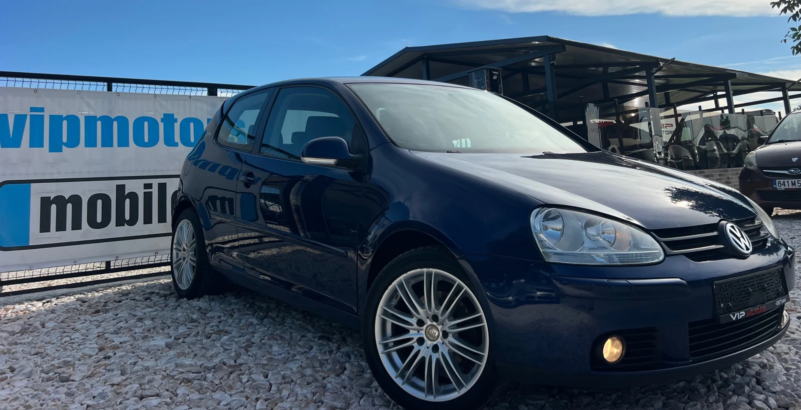 VW Golf 1.9TDI NAVI/KAMERA/105кс/KLIMATRONIK/PODGREV/UNIKA, снимка 4 - Автомобили и джипове - 55075609
