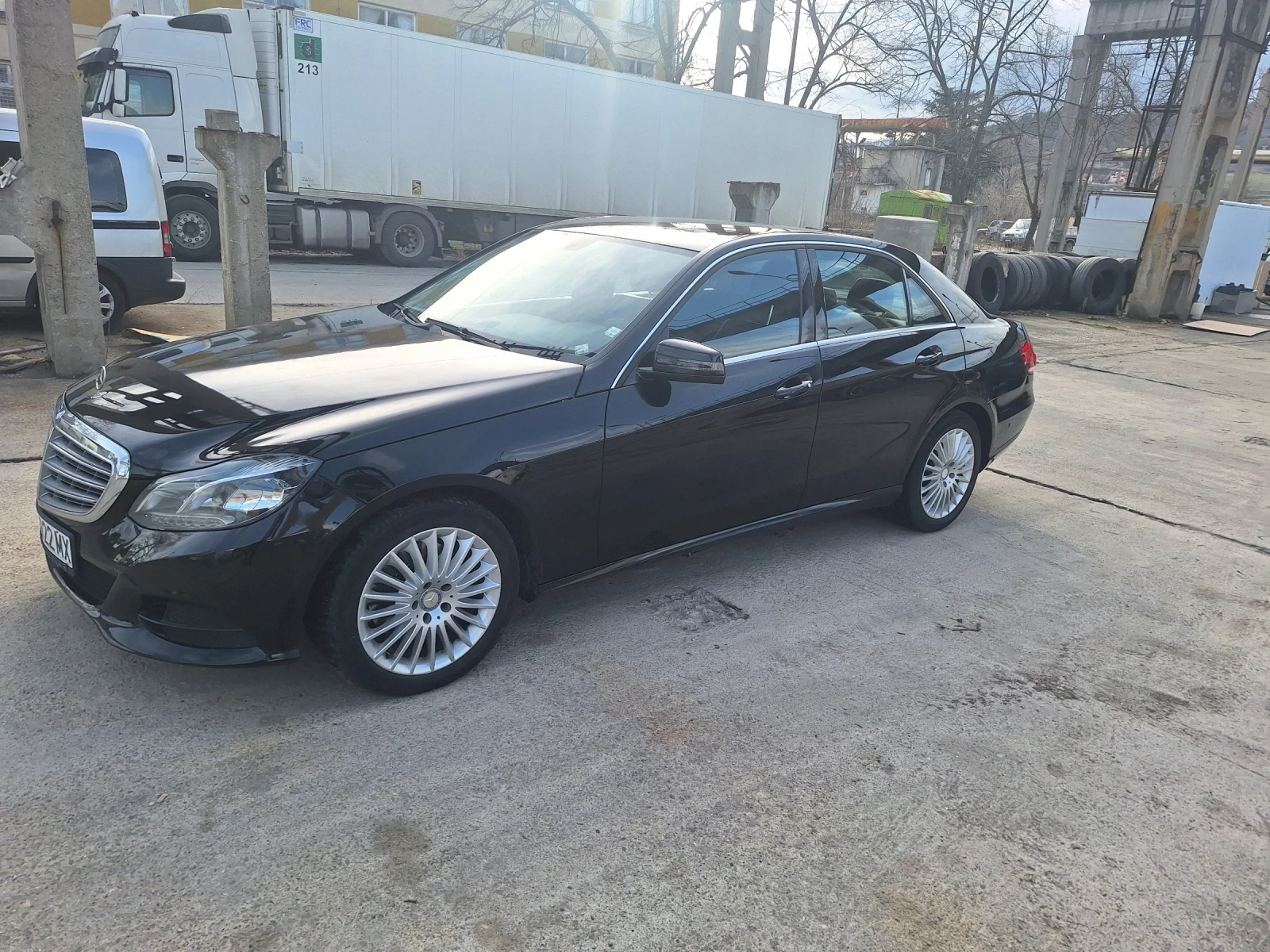 Mercedes-Benz E 250, снимка 2 - Автомобили и джипове - 55105933