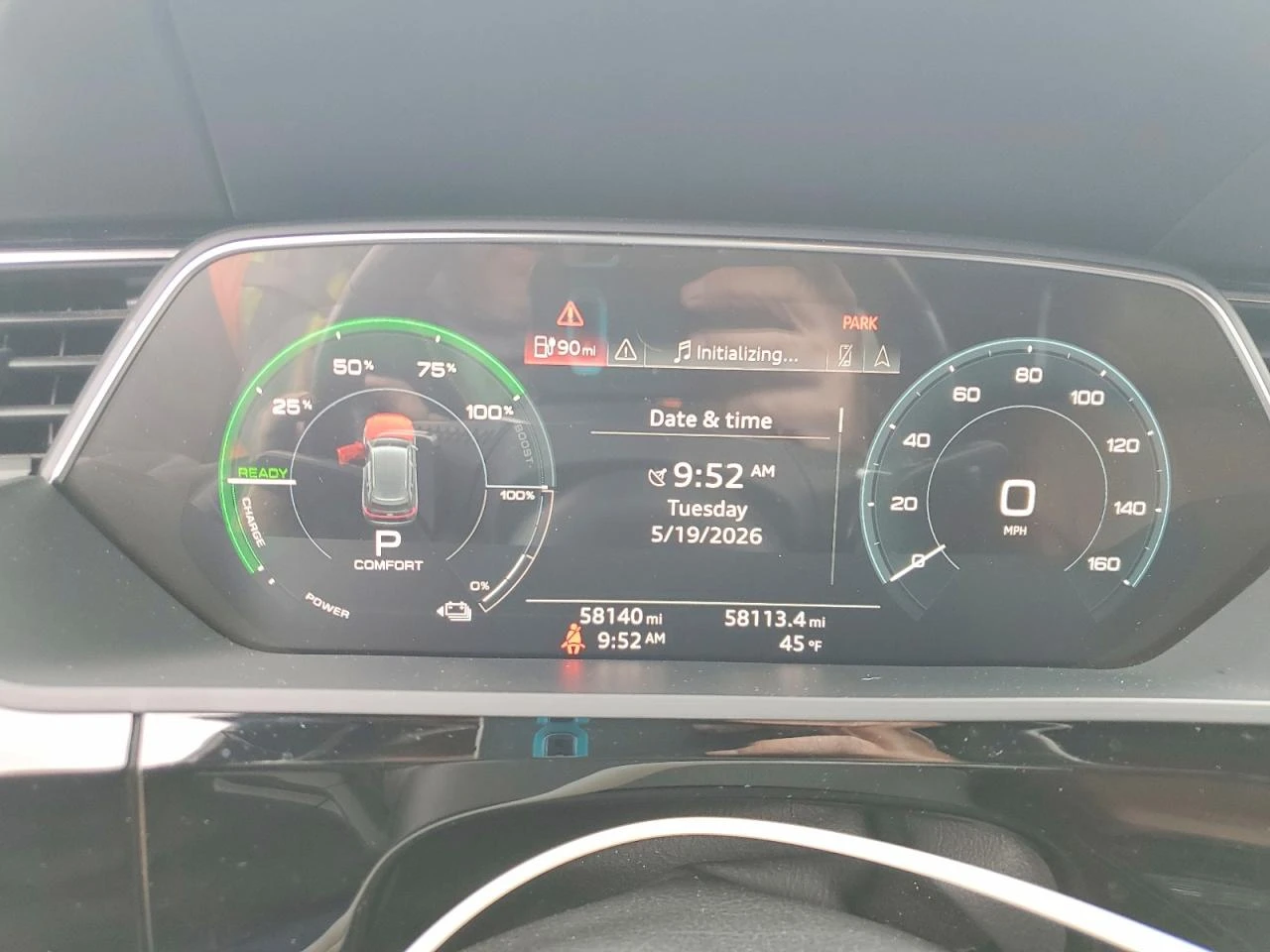 Audi E-Tron Prestige, снимка 9 - Автомобили и джипове - 55240763