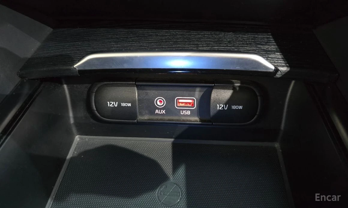 Kia K7, снимка 13 - Автомобили и джипове - 55551941