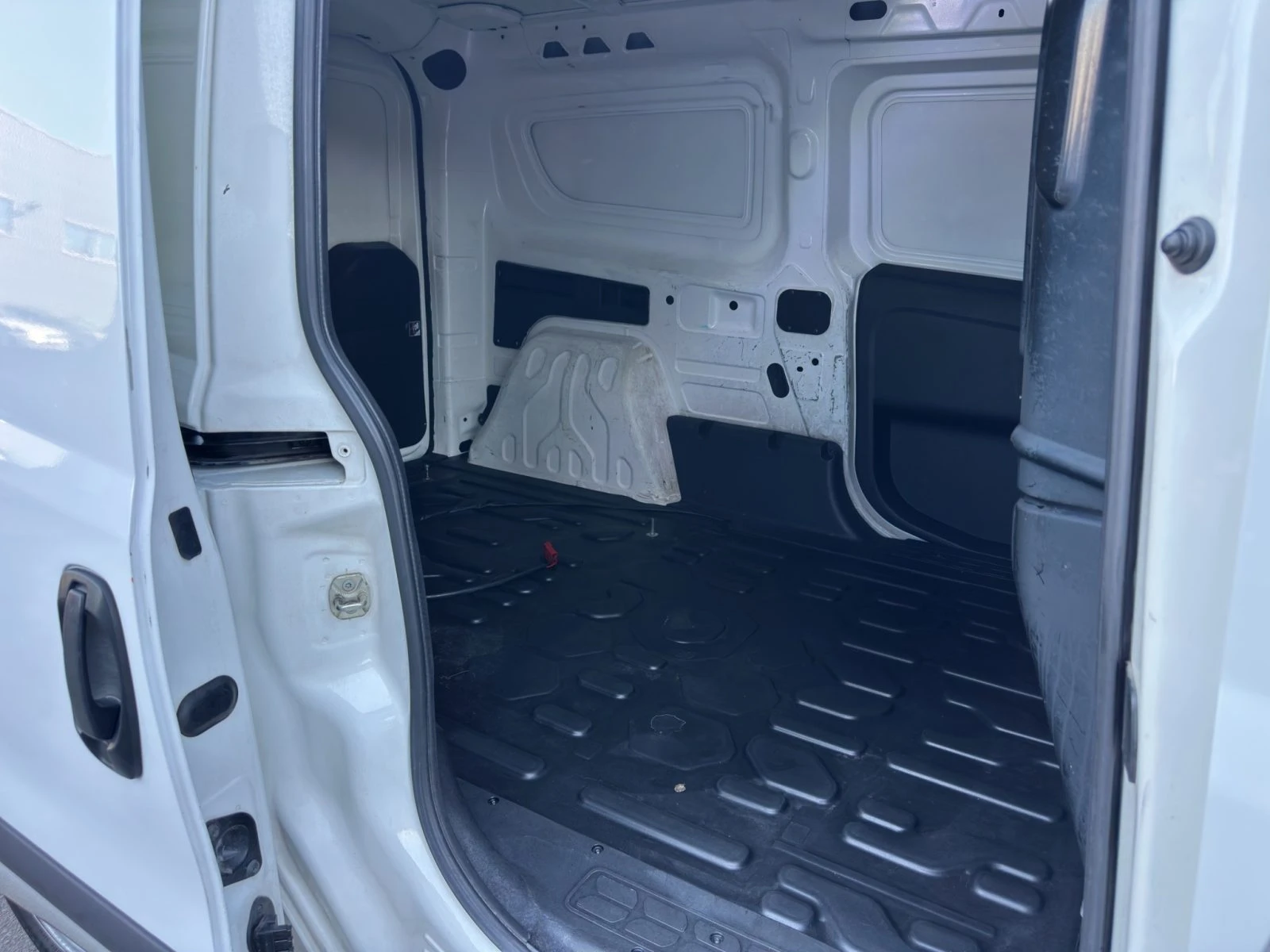Fiat Doblo 1.6D 105hp BVM6 E6//2202R08, снимка 12 - Автомобили и джипове - 55637838