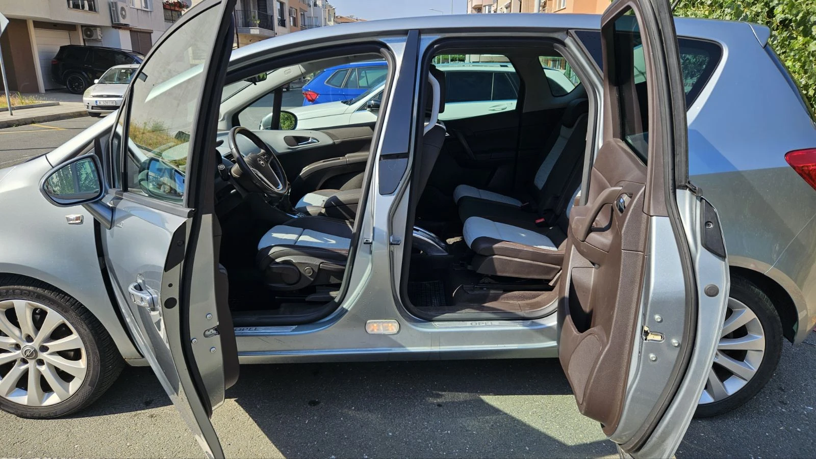 Opel Meriva COSMO NAVI, снимка 4 - Автомобили и джипове - 56025457