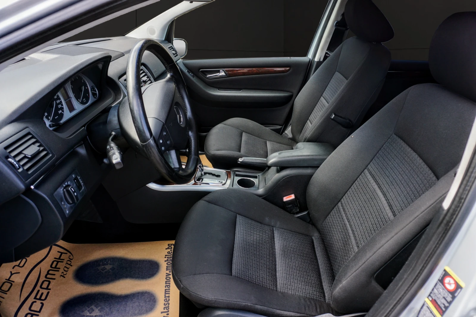 Mercedes-Benz B 170 1.7i PANORAMIC, снимка 7 - Автомобили и джипове - 56221894