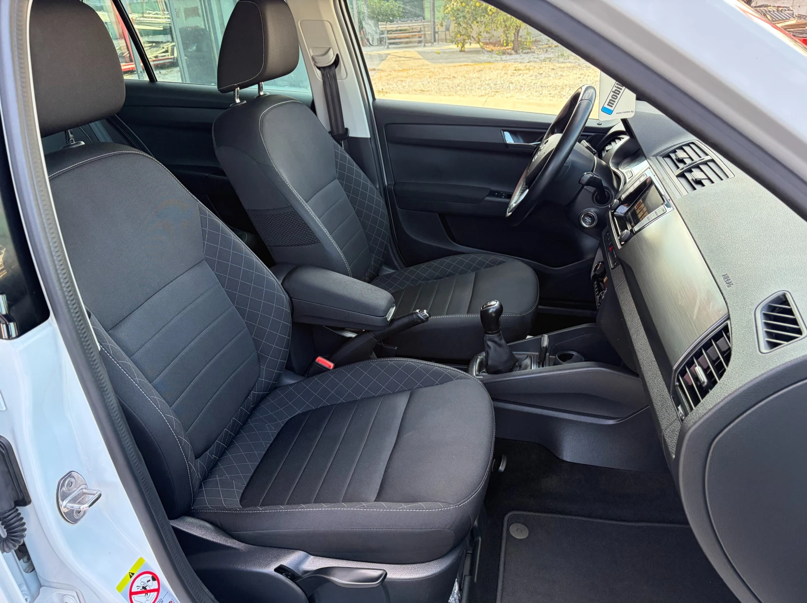 Skoda Fabia 1.0TSI ГАЗ , снимка 13 - Автомобили и джипове - 56252909