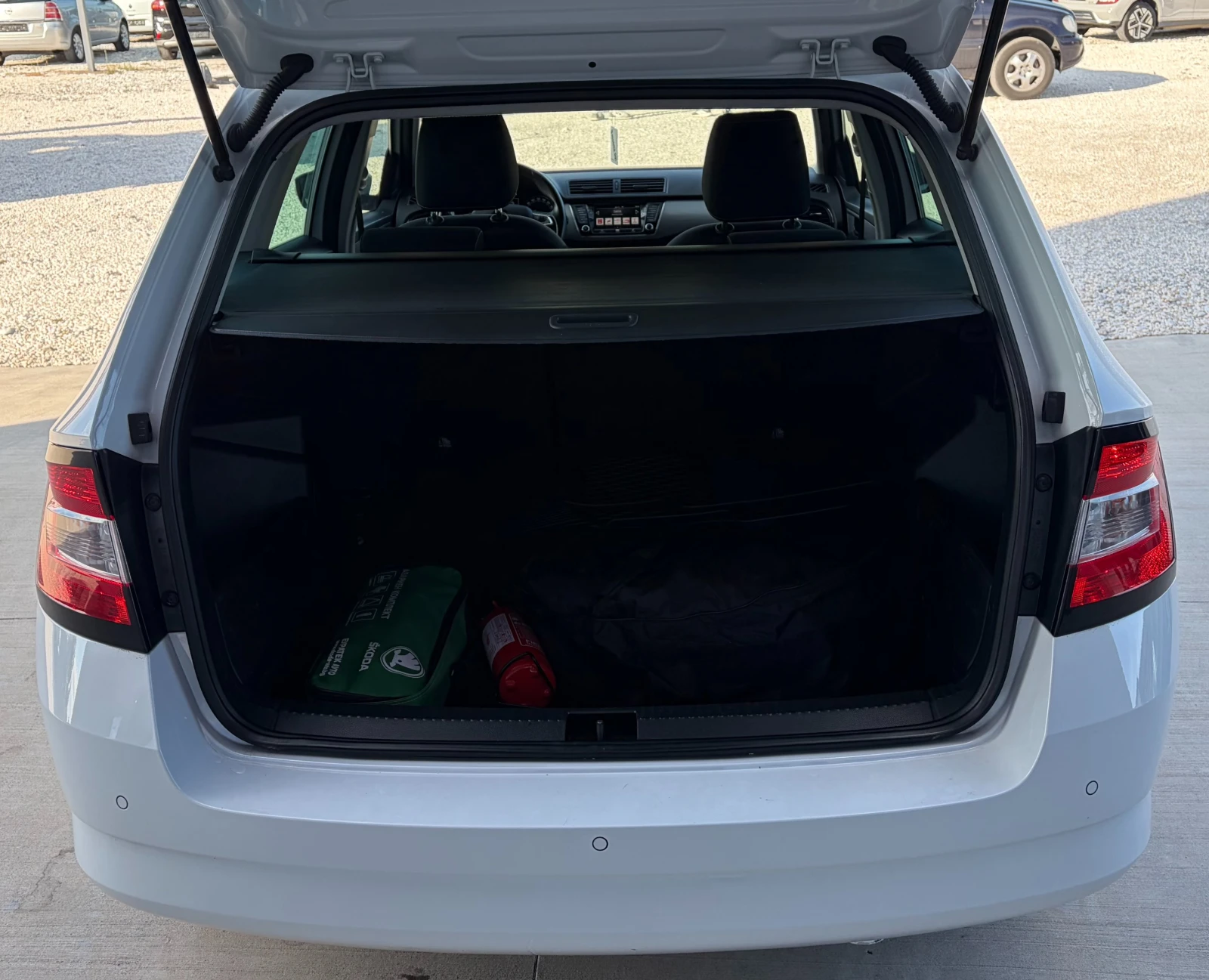 Skoda Fabia 1.0TSI ГАЗ , снимка 10 - Автомобили и джипове - 56252909