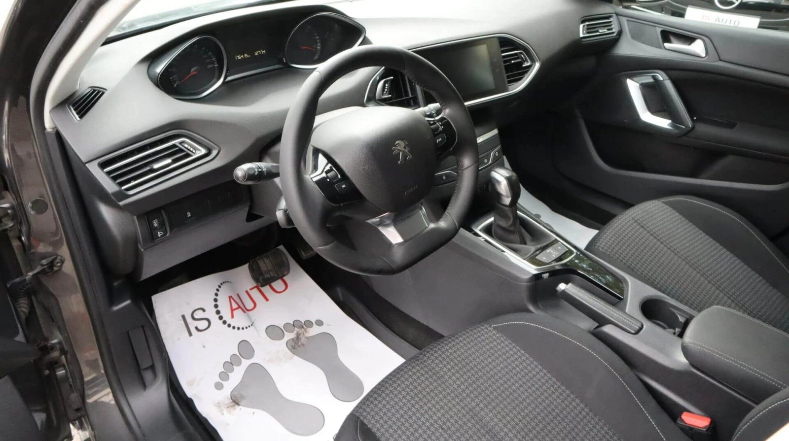 Peugeot 308 1.6HDI/SW Active/Автомат/Навигация/FullLed, снимка 8 - Автомобили и джипове - 56270839