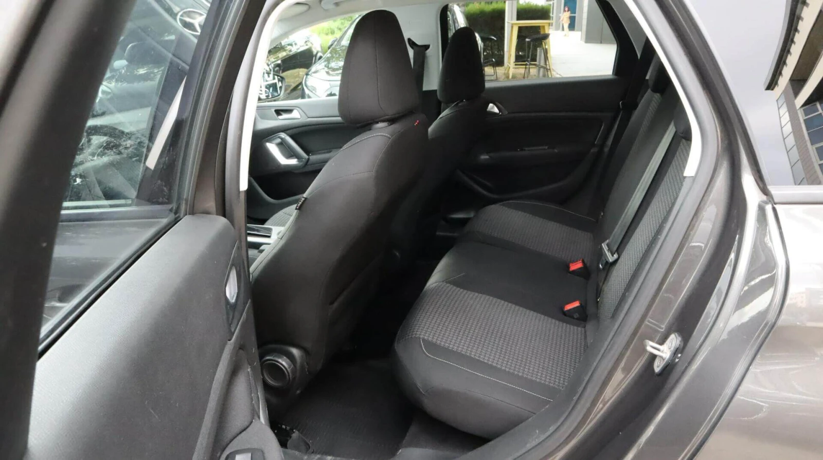 Peugeot 308 1.6HDI/SW Active/Автомат/Навигация/FullLed, снимка 11 - Автомобили и джипове - 56270839