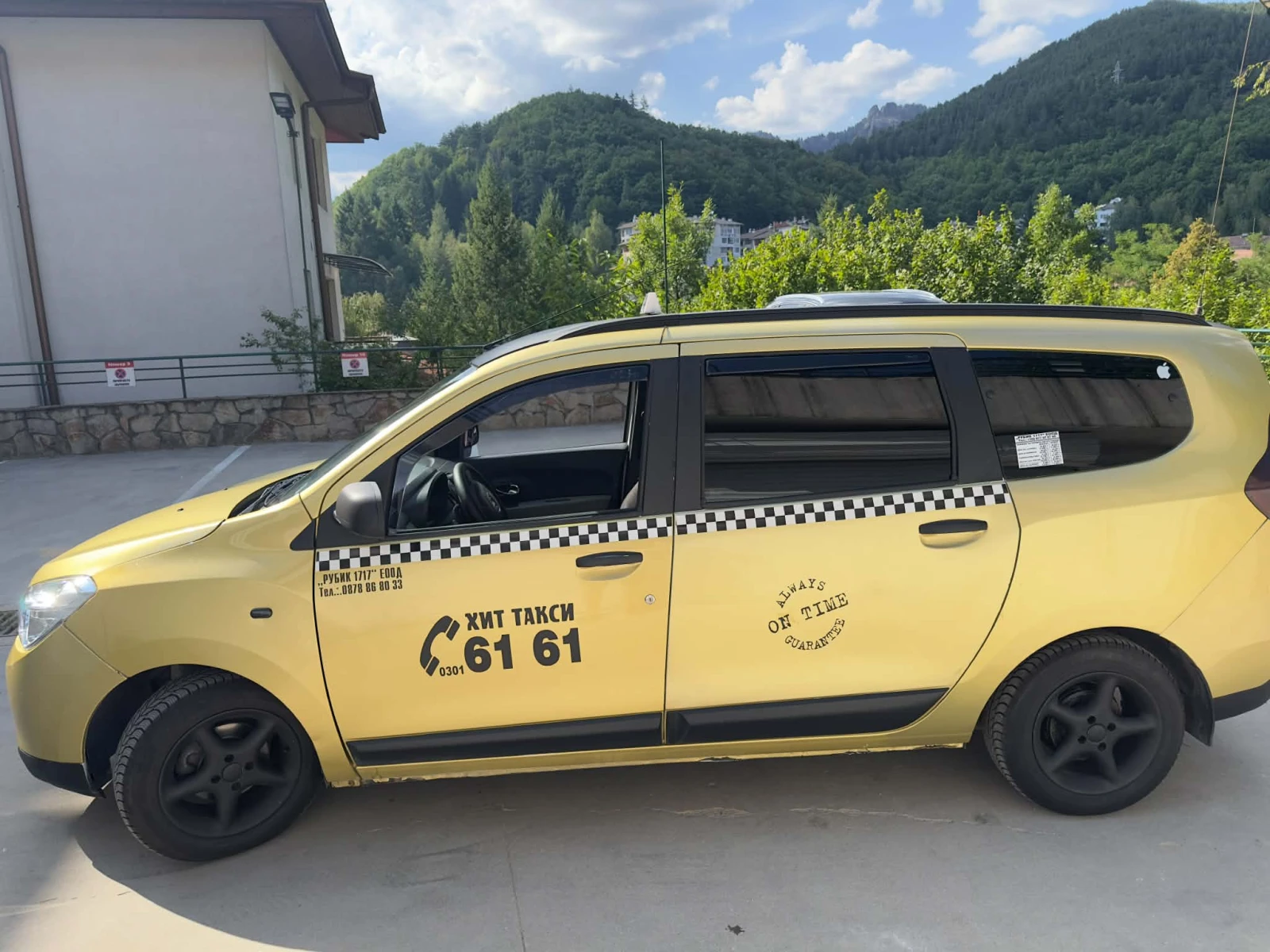 Dacia Lodgy, снимка 13 - Автомобили и джипове - 56619011