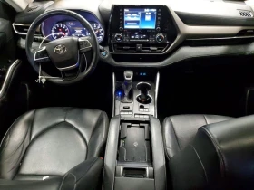 Toyota Highlander XLE AWD | HTD LEATHER | SUNROOF | CARPLAY - 23056 € / 45093.62 лв. - 78156373 8