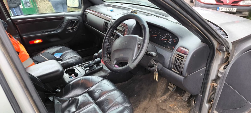 Jeep Grand cherokee, снимка 6 - Автомобили и джипове - 47221688