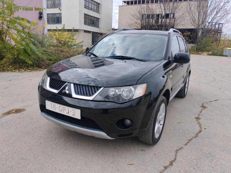 Mitsubishi Outlander 2.4i 4x4 2008G 6+ 1mesta, снимка 1 - Автомобили и джипове - 47828630