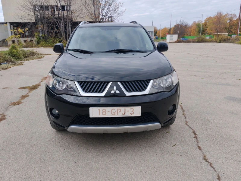 Mitsubishi Outlander 2.4i 4x4 2008G 6+ 1mesta, снимка 2 - Автомобили и джипове - 47828630