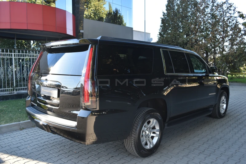 Chevrolet Suburban V8 5.3, снимка 4 - Автомобили и джипове - 47849040