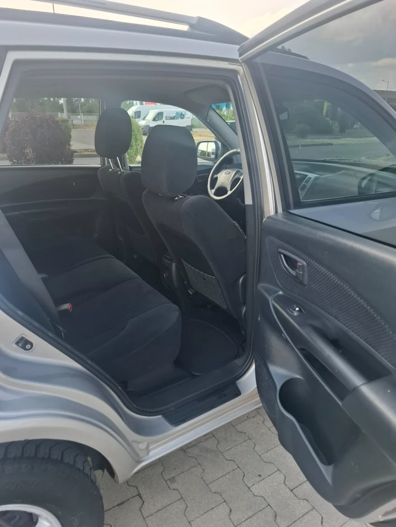 Hyundai Tucson 2.0i 4x4 GPL теглич, снимка 9 - Автомобили и джипове - 52417237