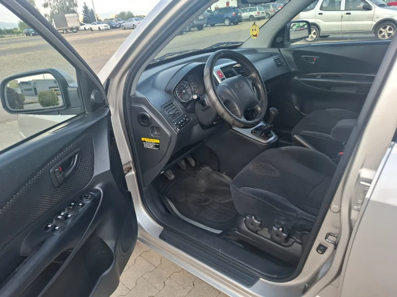 Hyundai Tucson 2.0i 4x4 GPL теглич, снимка 12 - Автомобили и джипове - 52417237